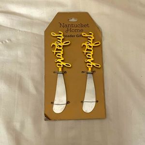 Free w/ Bundle! Grateful knife spreaders